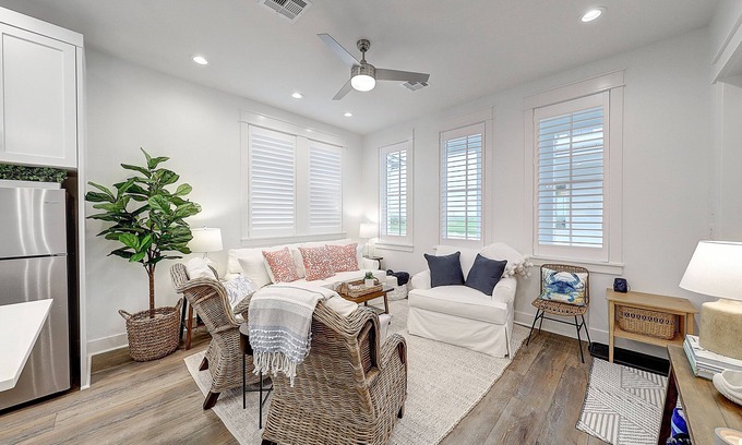 Port Aransas Cabin | Luxe Barefoot Bungalow in Palmilla, steps to the beach with golf course views