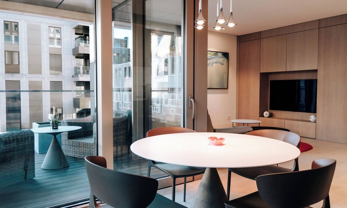 Ville Haute Apartment | Luxe City - Modern & Spacious 2Bedrooms and 2Bathrooms with Balcony view to City