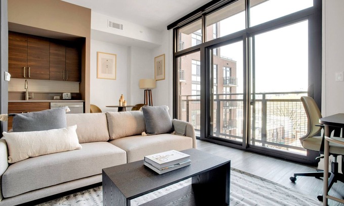 H Street Corridor Apartment | Luxe H Street Studio w/Rooftop Pool & Gym, walk to Metro, by Blueground