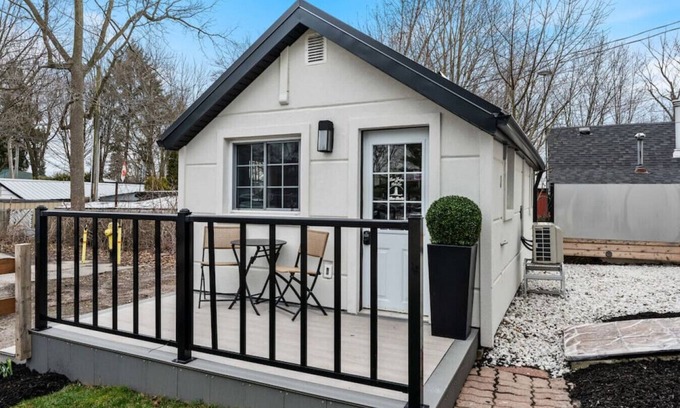 Port Dover Condo | Luxe Lodges on Lake Erie ~ Bunkie ~ Beach Access