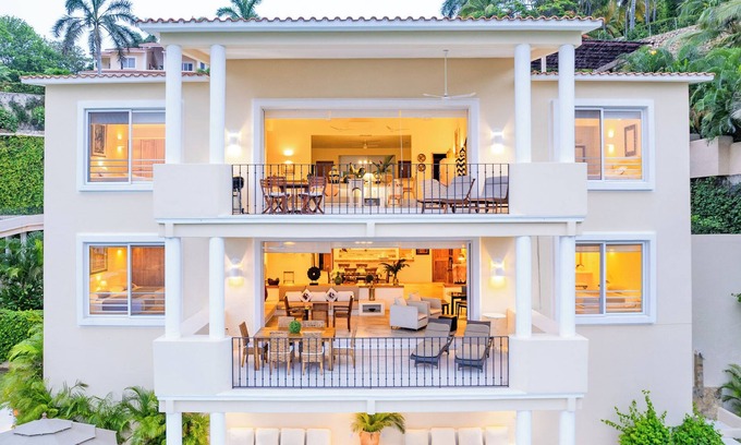 Santa Maria Huatulco Condo | Luxe Oceanfront Condo Overlooking Resort District