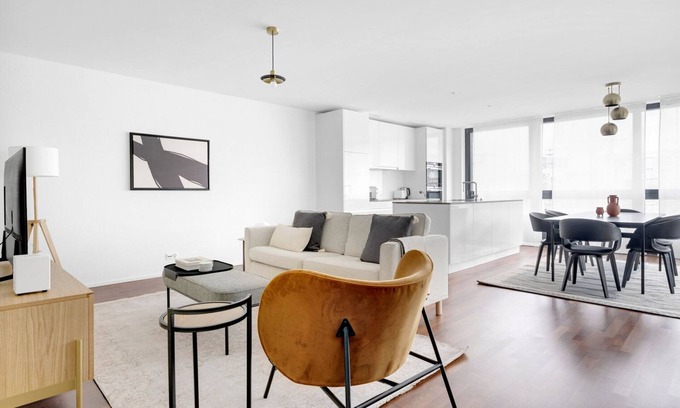 Glattbrugg Apartment | Luxe Opfikon 4.5 Room w/Storage & W/D, 2 mins to Market, by Blueground