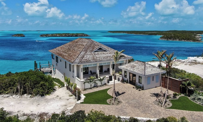 Staniel Cay Villa | LUXE-Upper or Lower Level with private entrance-contact host for availability