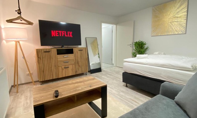 Augustinviertel Apartment | LUXOMES: Design Apartment - private Parking - 4 People