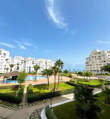 Martil Apartment | Luxueux appartement avec vue mer & piscine