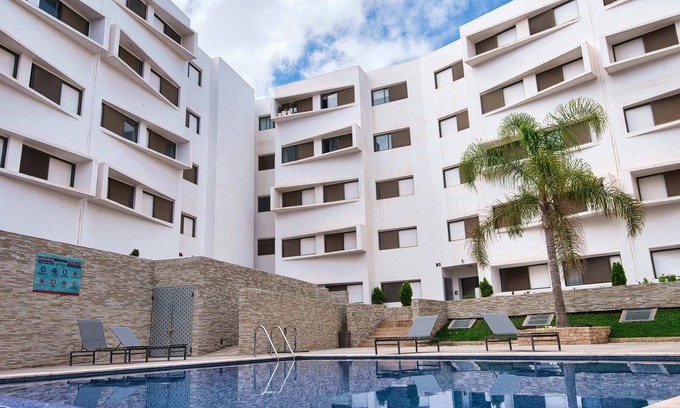 Agadir Bay Apartment | Luxueux Appartement de 100m² Avec 2 Piscines et Wifi Illimité