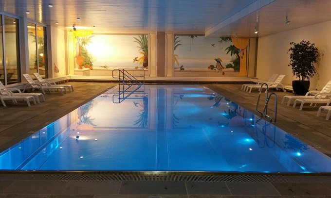 Laax Apartment | Luxurious 2.5 Room Hotel-ApartmentnFREE USE OF: Tennis, Pool, Sauna
