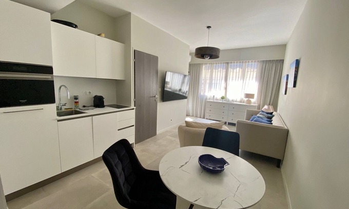 Musicians Quarter Apartment | Luxurious 2-room "Massenet" balcony