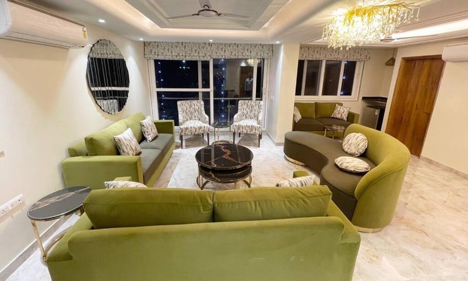 New Friends Colony Apartment | Luxurious 3 Bhk Flat Near Fortis(Parties Allowed)