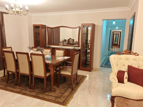 New Cairo Apartment | Luxurious 3 room hotel apartment just steps away from North 90th Street offering a perfect blend of comfort and convenience Ideal for families