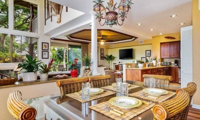 Kamuela House | Luxurious 3BR/3BA with Private Beach Club Access