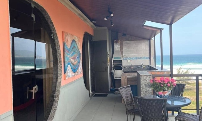 Algodoal Apartment | Luxurious 4-bedroom penthouse with Jacuzzi and barbecue.