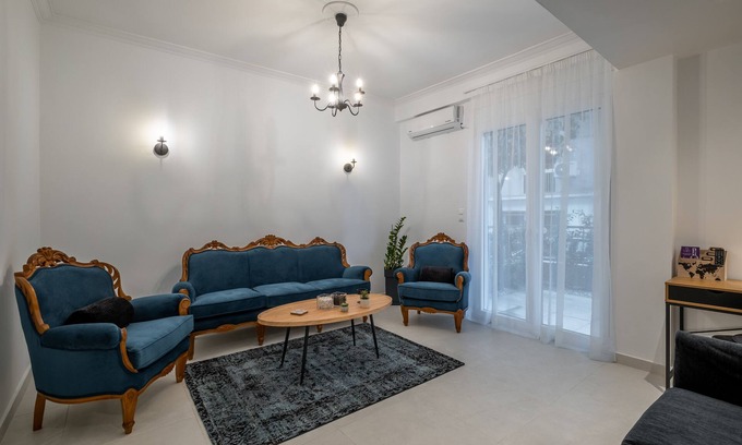 Pangrati Apartment | Luxurious and Stylish Athenian Apartment in the heart of the city