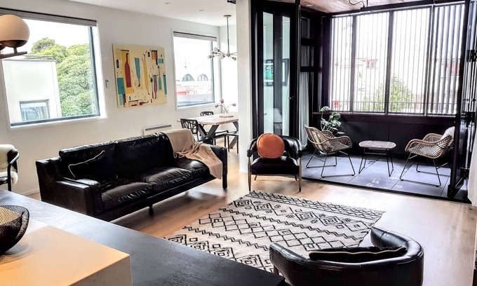Ponsonby Apartment | Luxurious apartment near CBD and Harbor, 3Lamps Ponsonby.