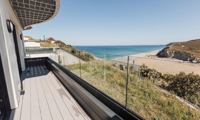 Porthtowan House | Luxurious Dreamy New Home in West Cliff Porthtowan Overlooking The Sea & Beach