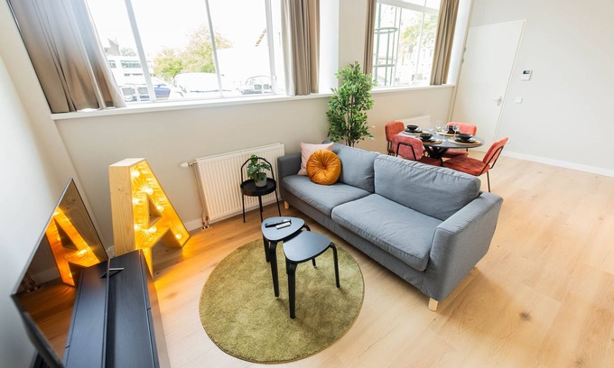 Nieuwe Werk Apartment | Luxurious Escape 3BDR Apartment WS