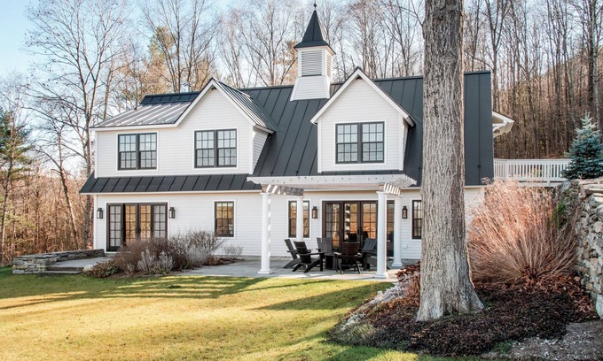Tyringham House | Luxurious, Family Friendly, Nature Retreat at Meadows Edge!