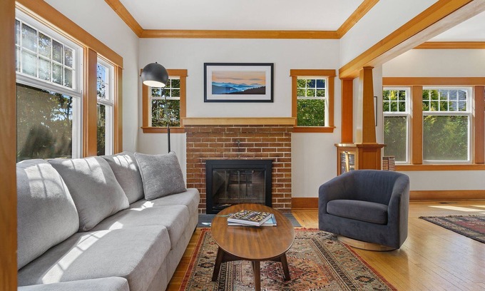 Columbia House | Luxurious Family Oasis in Fountain District, Walking Distance to Cafes & Parks