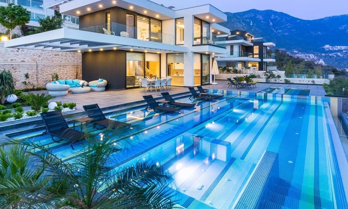 Kalkan Villa | Luxurious four bedroom villa, stunning sea and mountain views over Kalkan