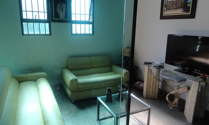 Mairipora House | Luxurious furnished house, pool, barbecue, games room, mini field