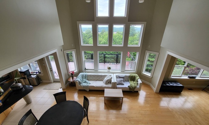 Bedford House | Luxurious Getaway Home with Scenic Views of the Halifax Harbor!