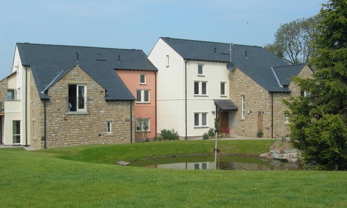 Kirkby Lonsdale Cottage | Luxurious ground floor apartment in idyllic setting between Lakes and Dales.