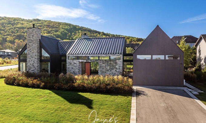 The Blue Mountains House | Luxurious new 4 bed 5 bath home