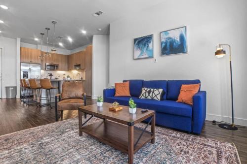 West Oak Hill Apartment | Luxurious New Unit 2Bd2Ba Pool, Golf Sim