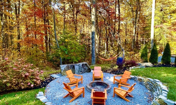 Hendersonville Apartment | Luxurious Retreat w/Hot Tub by DuPont; mins to Pisgah, Brevard & Hendersonville