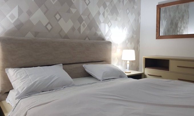 Les Berges Du Lac II Apartment | Luxurious S1 apartment on the banks of LAC 2