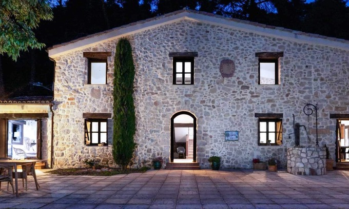 La Llacuna House | Luxurious stay in the countryside surrounded by wine fields near Barcelona.