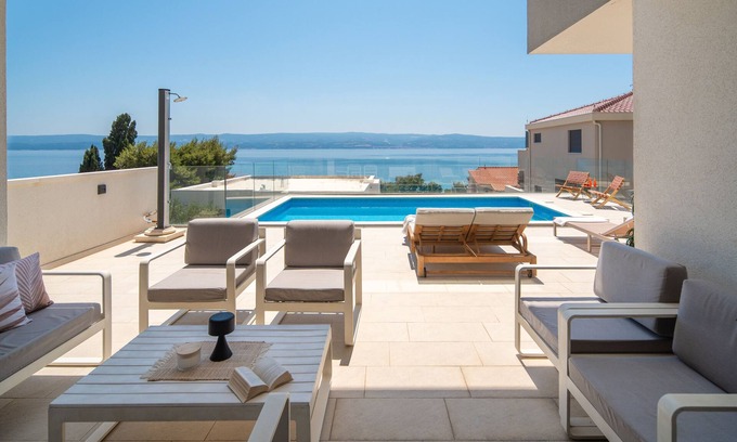Omis Villa | Luxurious VILLA LAPIS - heated pool, sauna, gym and spa, 120m to sandy beach