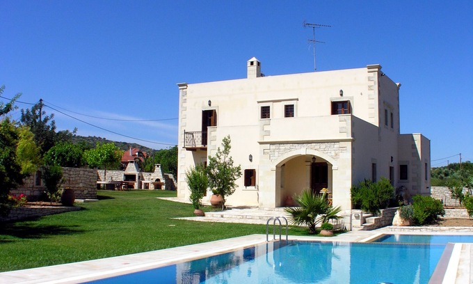 Melidoni Villa | Luxurious villa with huge garden & private Heated pool in paradise environment