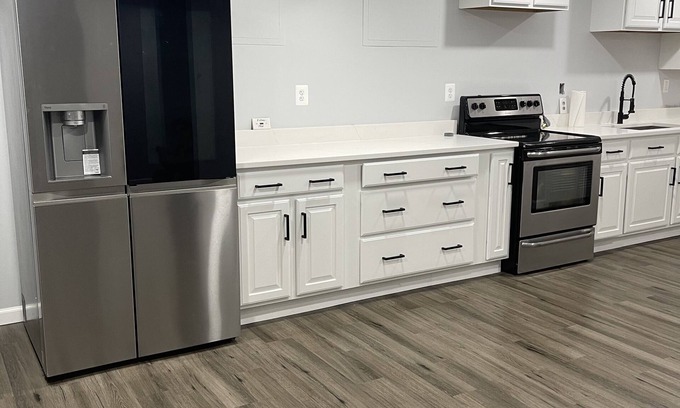 Leesburg Apartment | Luxury 2 bedroom Basement apartment on The Farmhouse