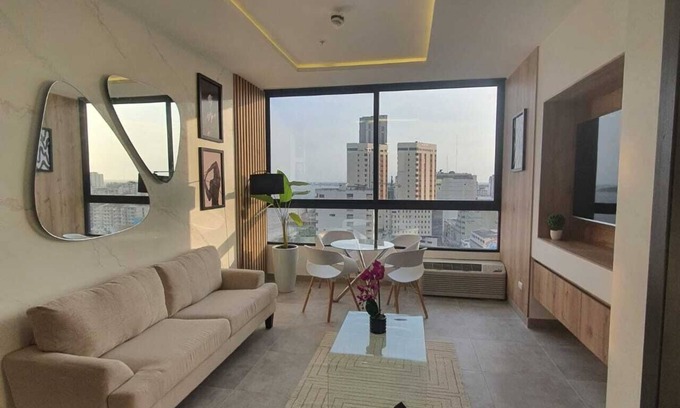 Guayaquil Apartment | Luxury 2-Bedroom Suite in Guayaquil's Historic Financial District & Malecon 2000