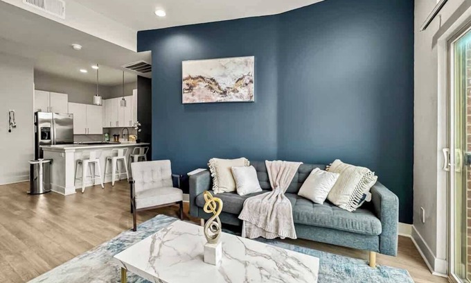 Deep Ellum Apartment | Luxury 2BD | DT Deep Ellum | 3 Beds | Free Parking