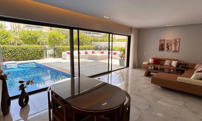 New Cairo Apartment | Luxury 2BR - Private Pool & Garden