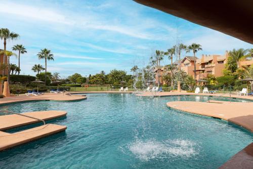 New Golden Mile Apartment | Luxury 3 bed Sea Views with Pool