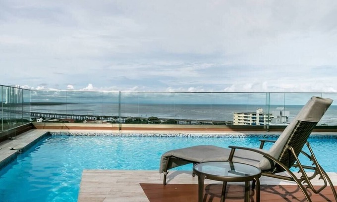 Tumba Vieja Apartment | Luxury 3 Bedroom Oceanview apt w parking balcony