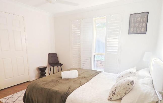 Eight Mile Plains House | Luxury 3 BR House Near EMP