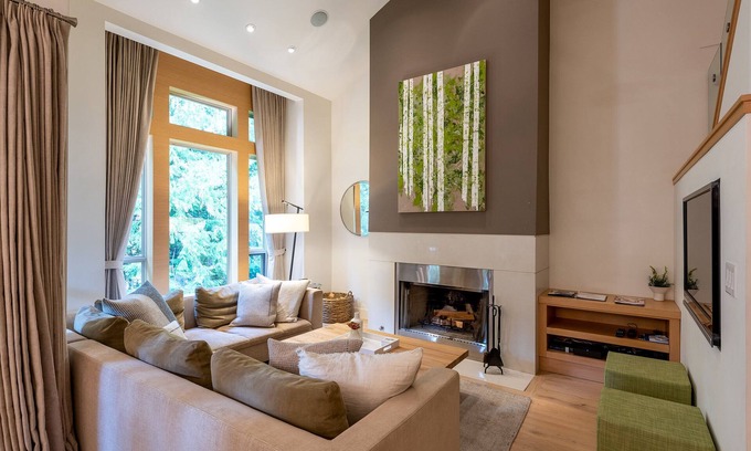 Blackcomb House | Luxury 3BR Escape | Hot Tub | Garage | Close to Lost Lake & Trails | Managed by Aloha Whistler