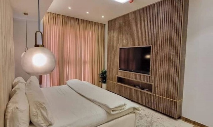 Lagos Apartment | Luxury 3BR/Pool/Wi-fi/Gym/CBD/Eko Pearl Towers VI