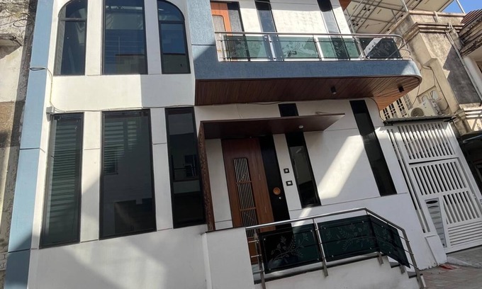 Vadodara Villa | Luxury 4BHK Villa with Scenic Views — Perfect for NRIs, Families & Professionals