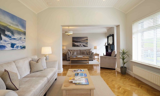 Doolin House | Luxury 5 Bedroom Villa with Hot Tubs in Doolin Village beside Cliffs of Moher.