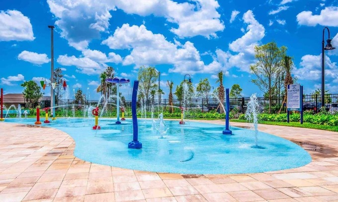 Kissimmee House | Luxury 5 BR at Disney Universal free heated pool high chair stroller playpen
