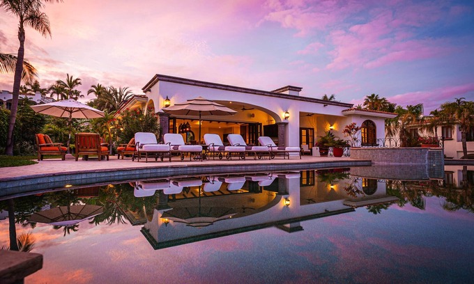 San Jose del Cabo Villa | Luxury 5 BR Ocean View Casa de las Risas w/Pool & Free Wifi!