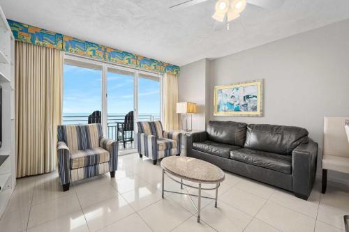 Brush - Stewarts House | Luxury 6th Floor 3 BR Condo Direct Oceanfront Wyndham Ocean Walk Resort Daytona Beach | 604