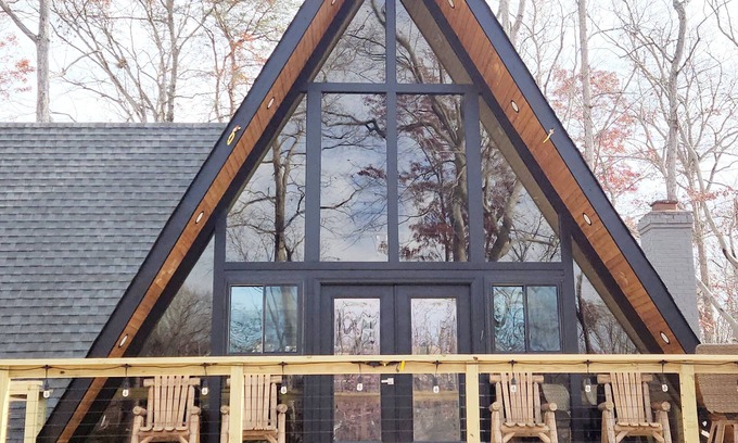 Ruby Cabin | LUXURY A- FRAME CABIN LAKE VIEW