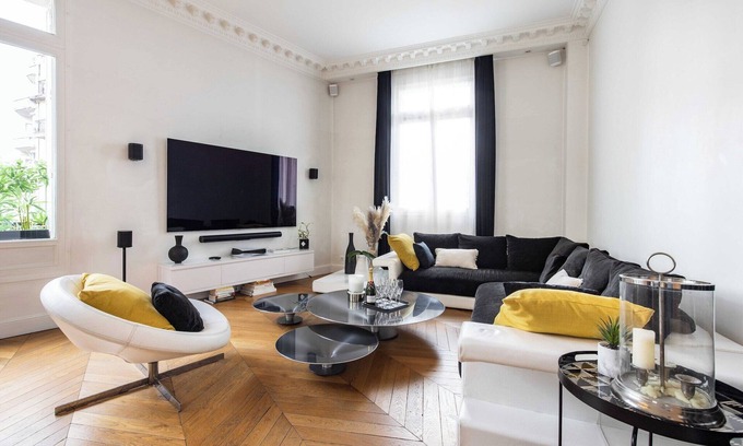 16th Arrondissement Apartment | Luxury Apartment - 5BD/10P - Passy/Trocadéro