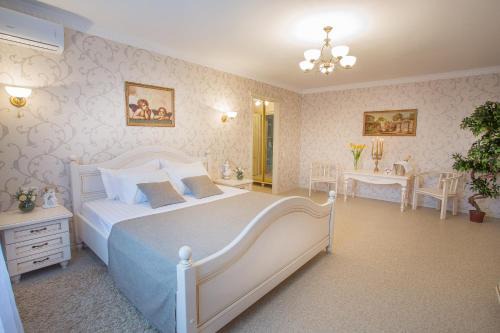 Zarichnyi District Apartment | Luxury Apartments with Jacuzzi